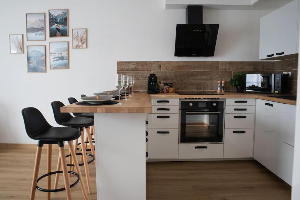 Luxury Apartment «Le Jurassien», Gex-Geneve Cessy ภายนอก รูปภาพ
